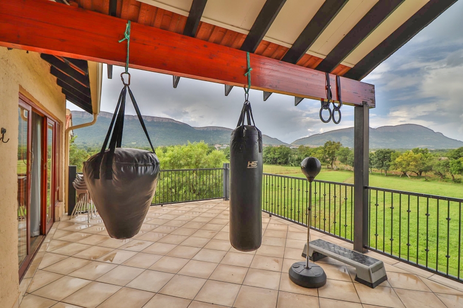 To Let 3 Bedroom Property for Rent in The Coves North West